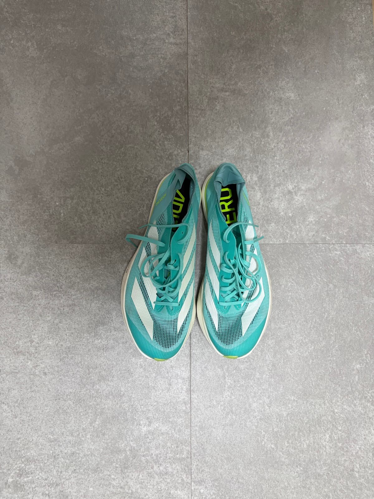 adidas アディゼロ アバンチ 実物写真 3