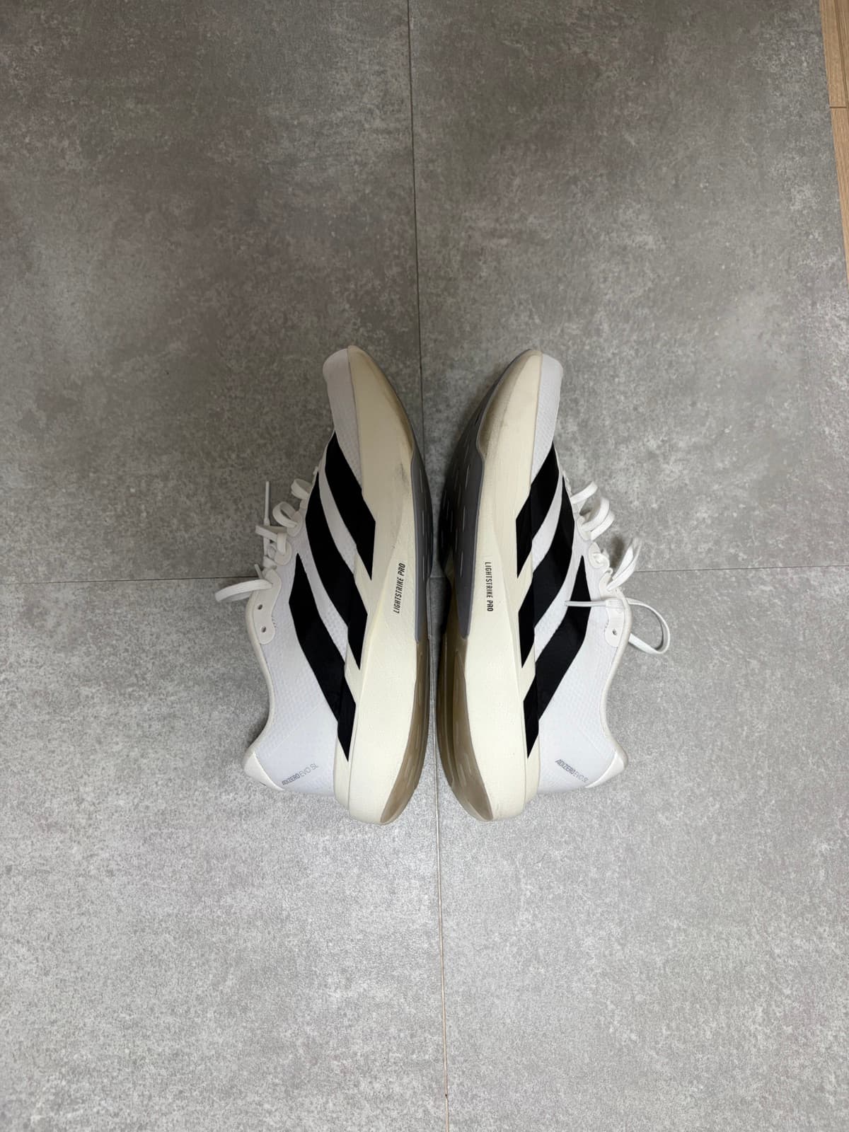 adidas アディゼロ EVO SL 実物写真 4